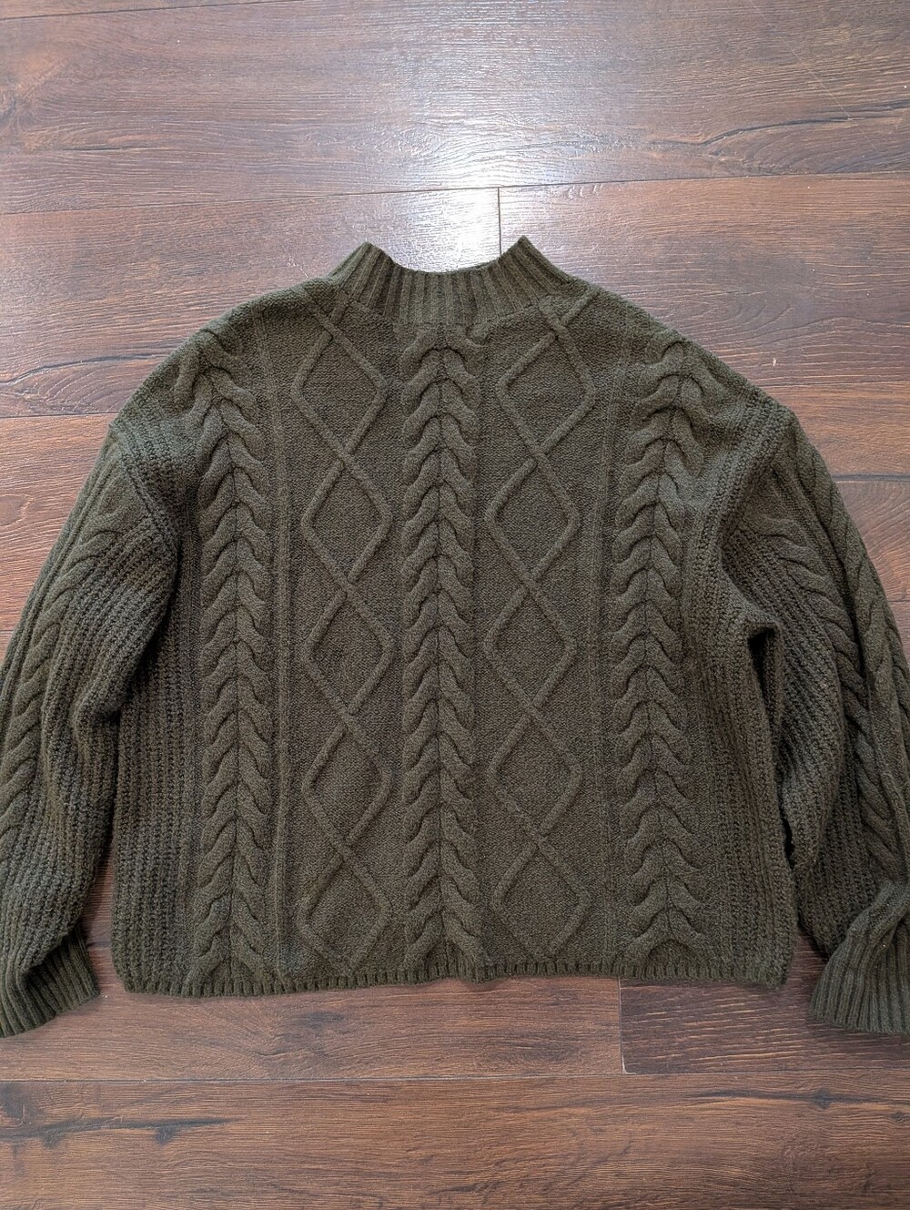 Old Navy Women’s Olive Green Cable Knit Mock Neck Sweater Size Large